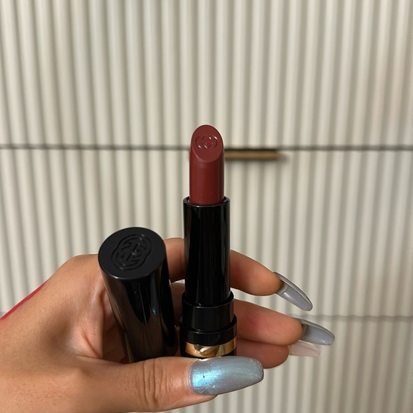 ⚡️Gucci•Sheer Lipstick💄in “#690, Lily” - Picture 1 of 2